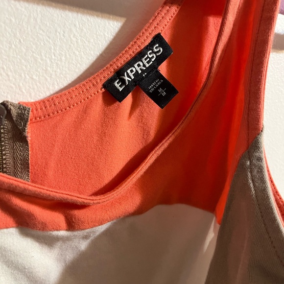 Express Dress Size Medium. - Picture 3 of 5